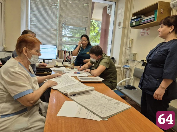 В Саратовской области ребенок и пенсионерка попали в больницу после нападения кошек